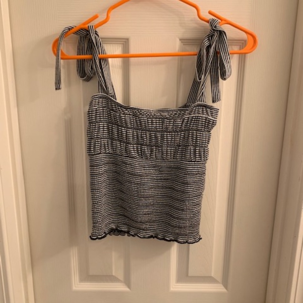 Tie tank top